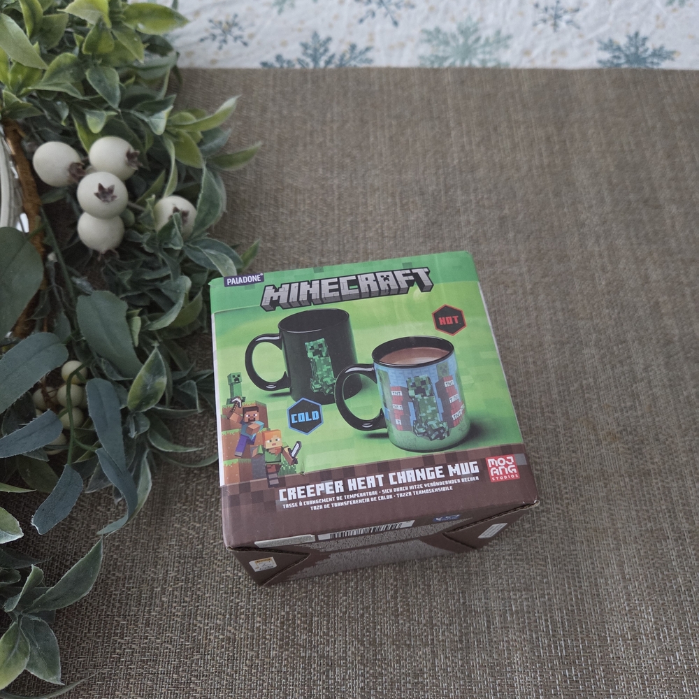 Minecraft Creeper Heat Change Mug - Black and Green